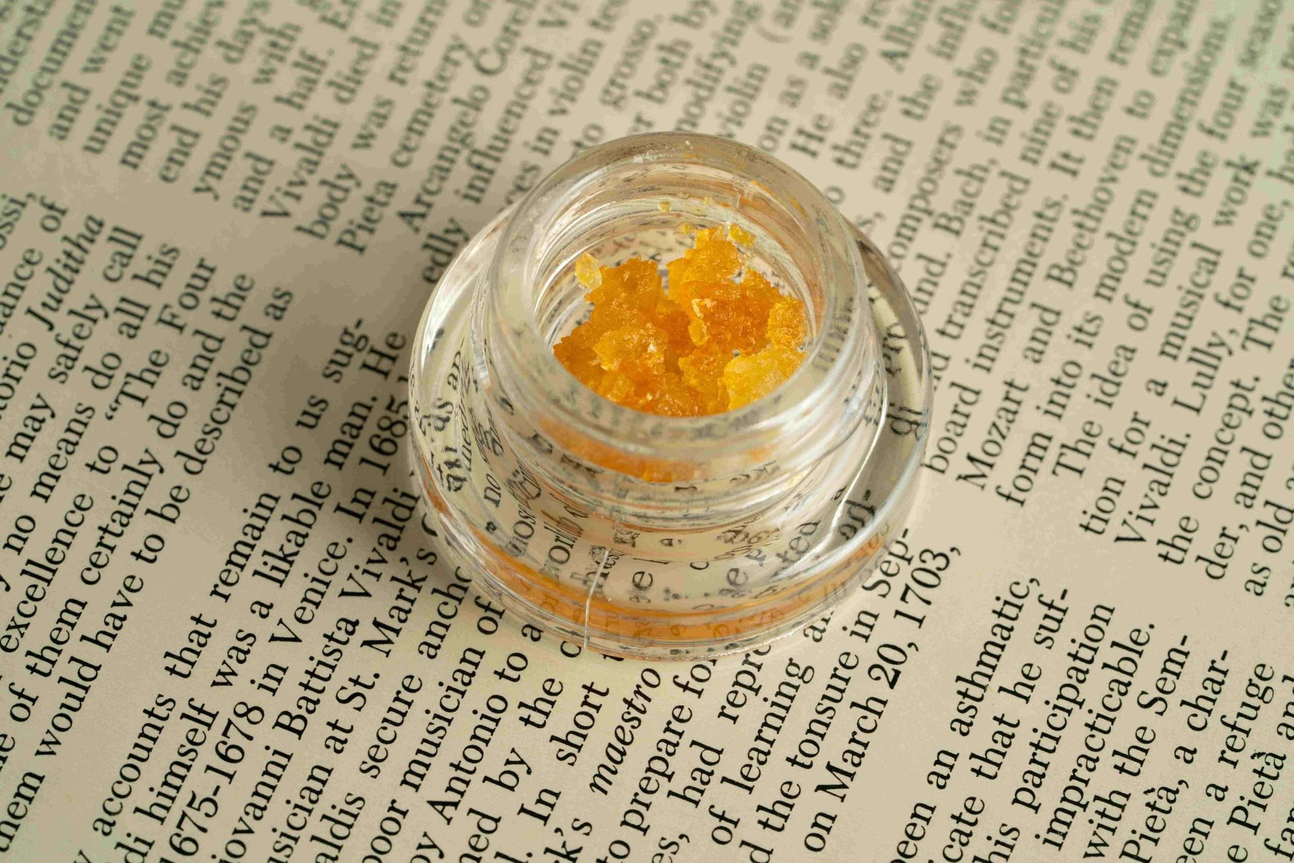 What is live resin? Live resin in a container